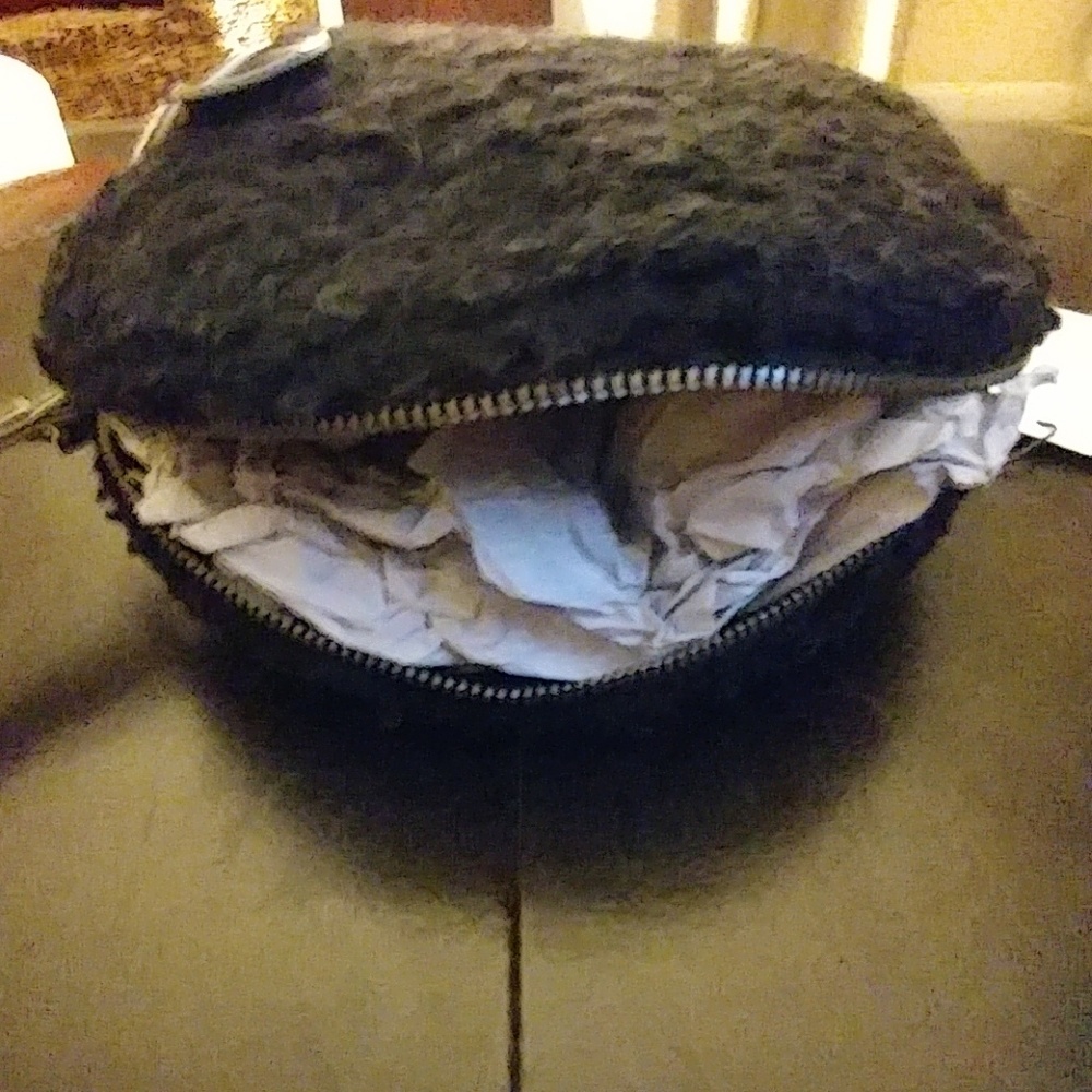 Make-up Case - Picture 2 of 3